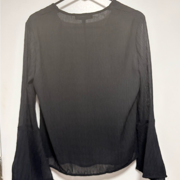 Stylish Black Long Sleeve Blouse - Picture 2 of 7